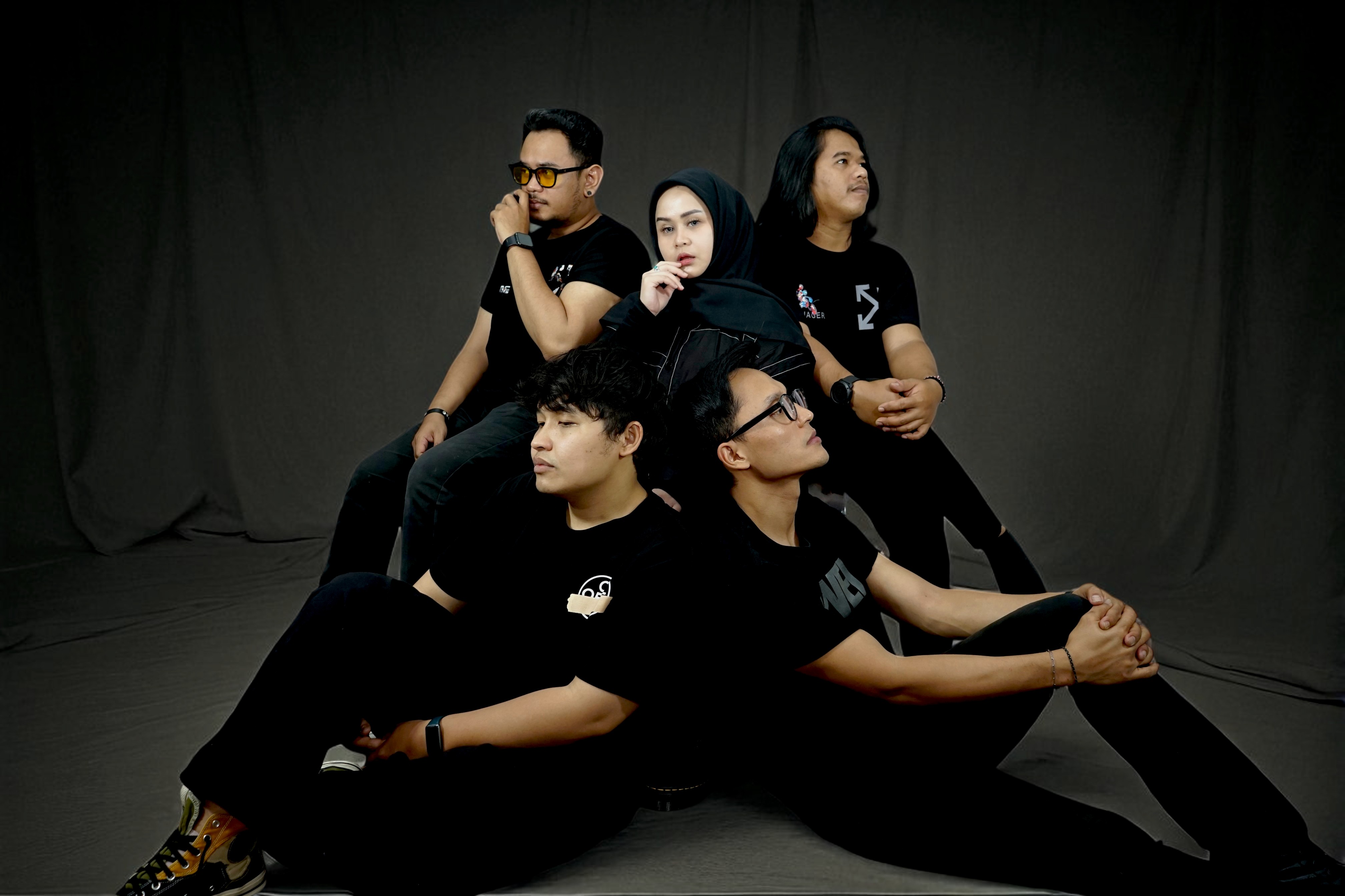  Cover Photo