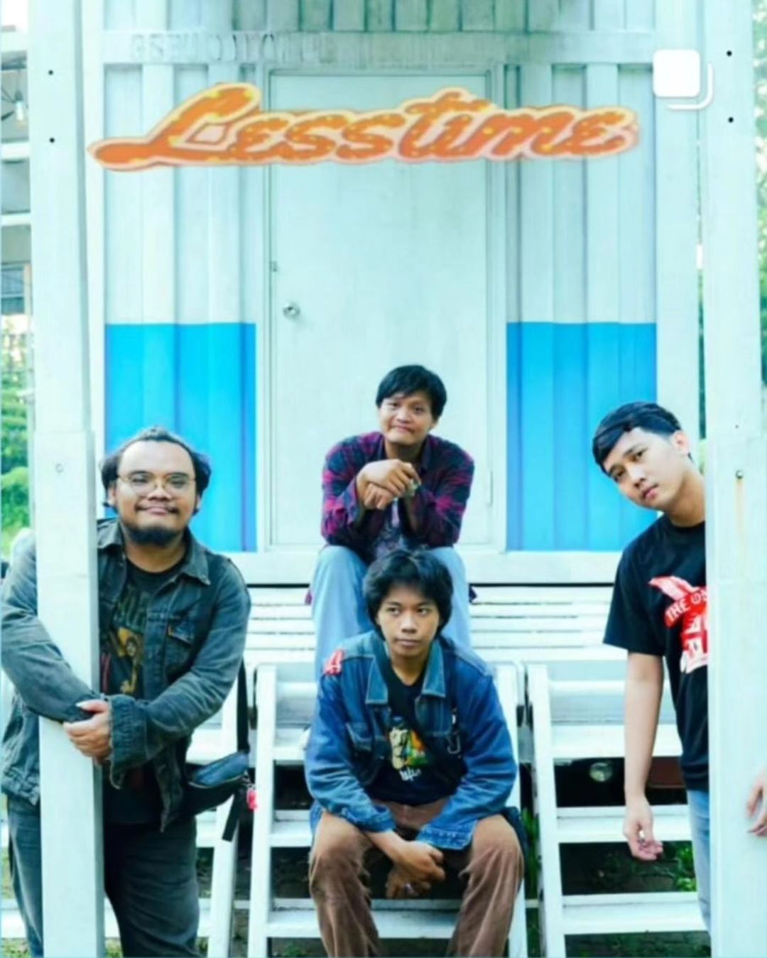  Cover Photo