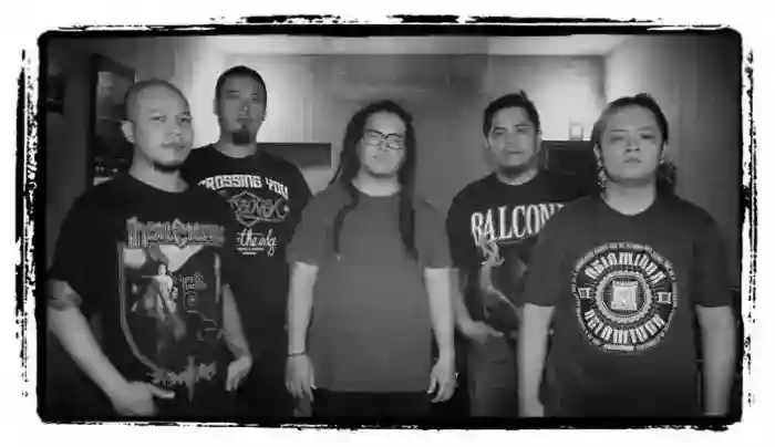 Beraksi Lewat Distorsi