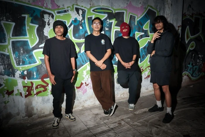 Lebih dari Sekadar Distorsi, Samber Mata Sajikan Amunisi “Pengatur Bumi”