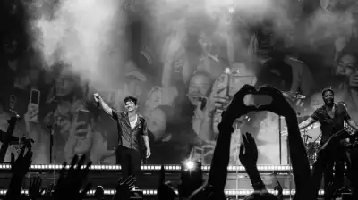 Bukan Cuma Jepret, Ini Alasan Jihanira Sharmila Jadi Senjata Rahasia Visual Musisi Indonesia