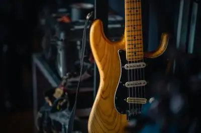 Musisi Pasti Paham! 5 Tipe Peminjam Alat Musik yang Bikin Emosi Naik Sampai Ubun-Ubun