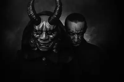 Bukan Asal Seram! Ini Alasan Kenapa Artwork Metal Selalu Detail Parah