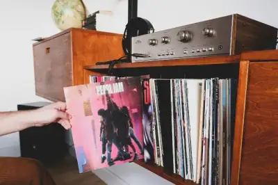 Kenapa Album Jaman Dulu Terasa “Lebih Niat” Dibanding Album Sekarang? Ini Alasannya!