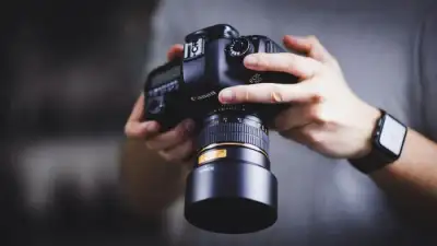 Energi di Balik Lensa: Kenapa Foto Musik Terasa Lebih “Hidup” dari Foto Biasa?