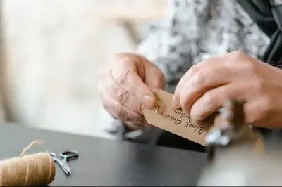 Filosofi di Balik Seni Handmade: Kenapa Ketidaksempurnaan Justru Terasa Lebih Manusia?