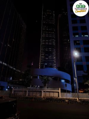 Jakarta belum tidur