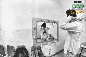 Mengambil foto candid di backstage sebelum Ras Muhamad tampil di acara Pestapora