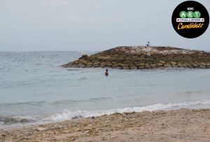 Manusia Terus Berjalan — Bertahan