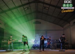 Energi Panggung di Balik Cahaya